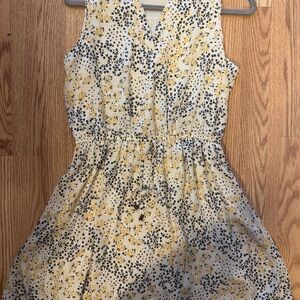 Floral Sleeveless Dress in Yellow‎ and Black Size Medium